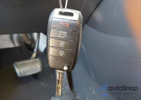 2016 Kia Soul z USA, uszkodzony, nr VIN KNDJN2A2XG7292386